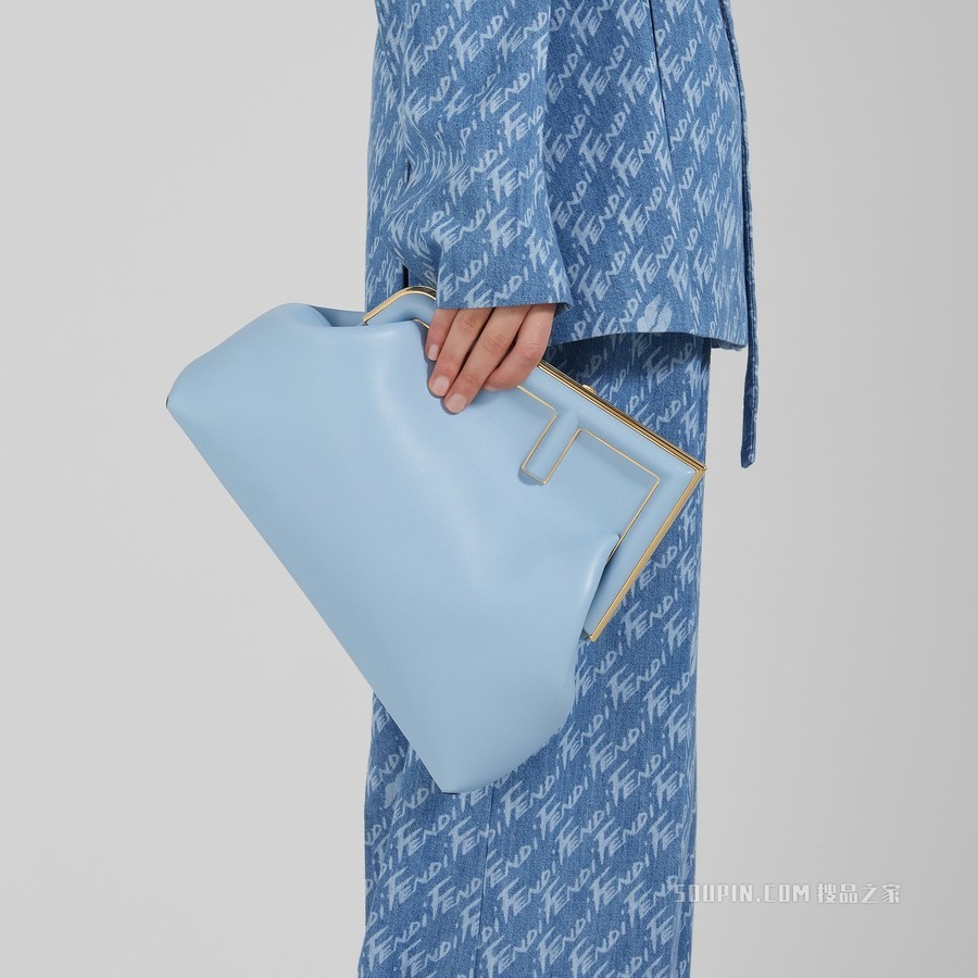Fendi First中号手袋 浅蓝色皮革手袋