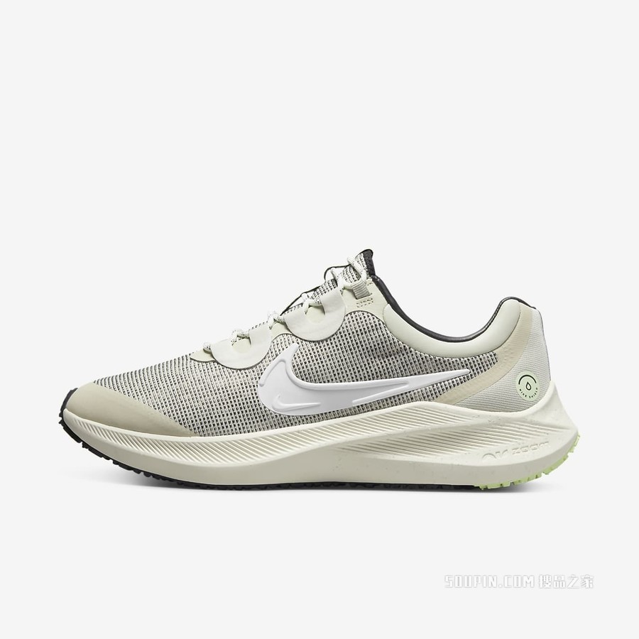 Nike Zoom Winflo 8 Shield 男子跑步鞋