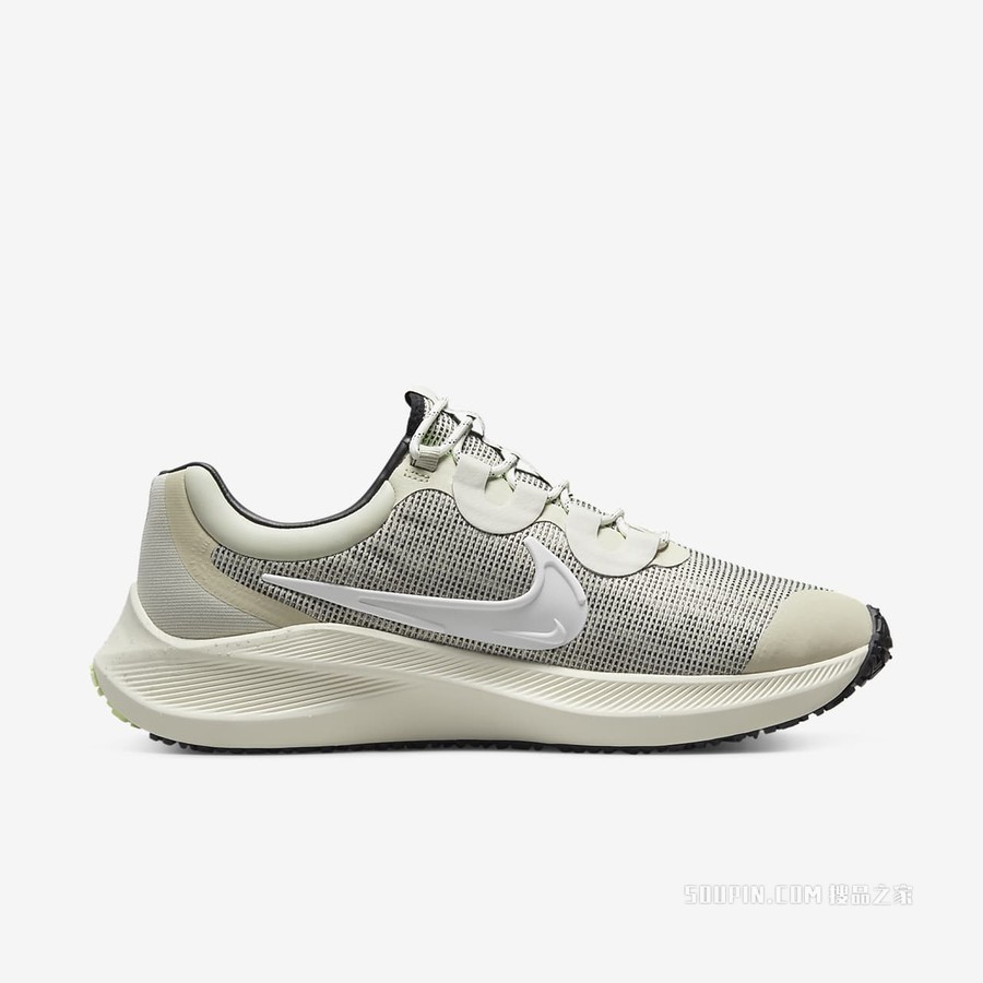 Nike Zoom Winflo 8 Shield 男子跑步鞋