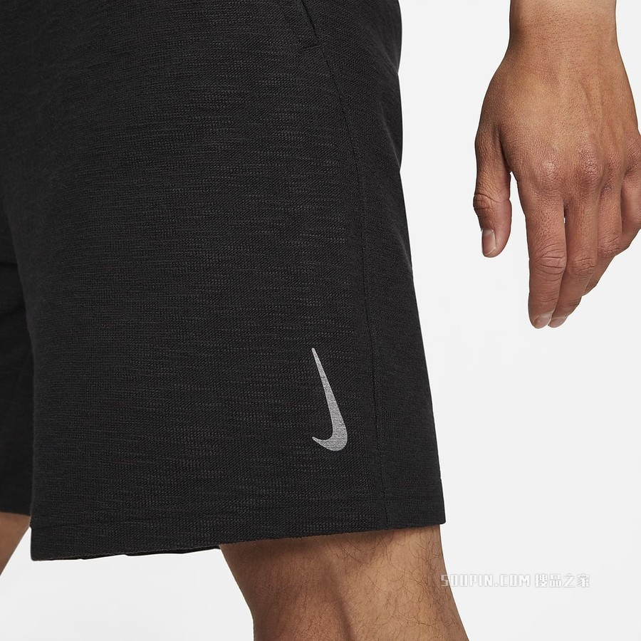 Nike Yoga 男子短裤