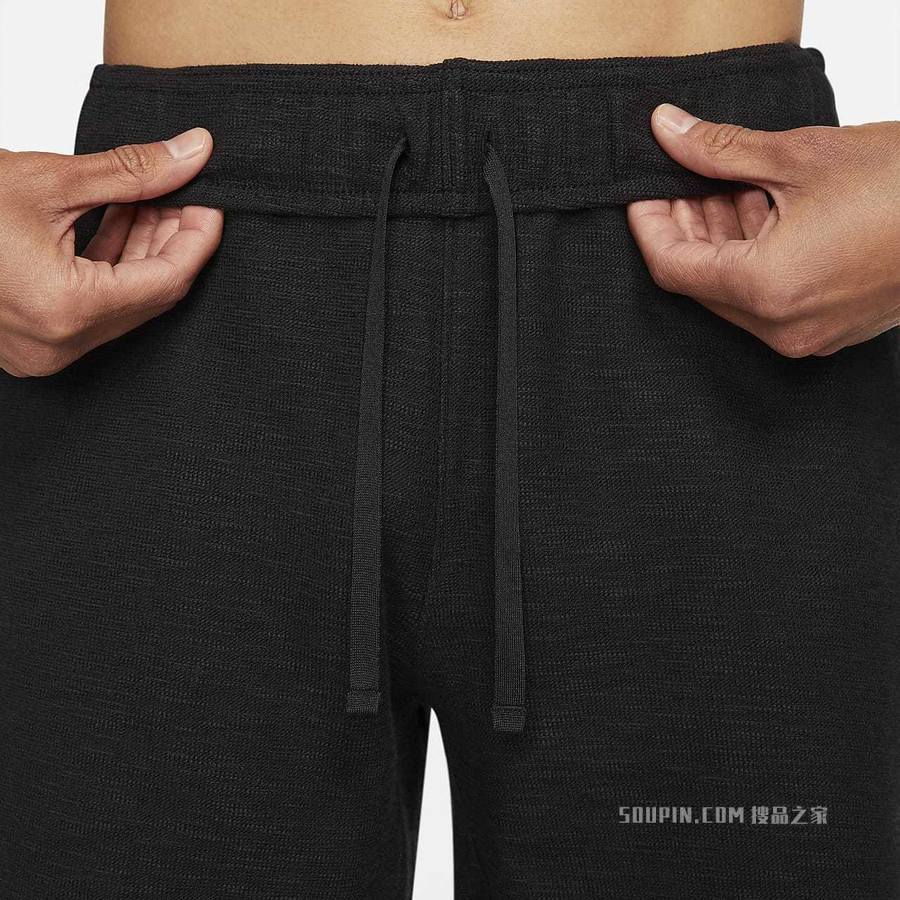 Nike Yoga 男子短裤