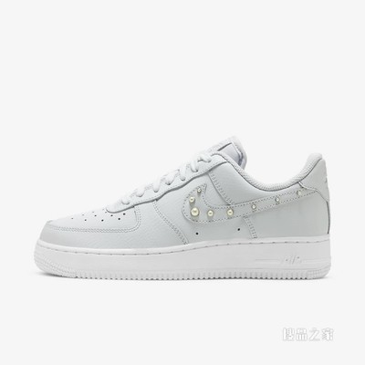 Nike Air Force 1 '07 SE TRND 女子运动鞋