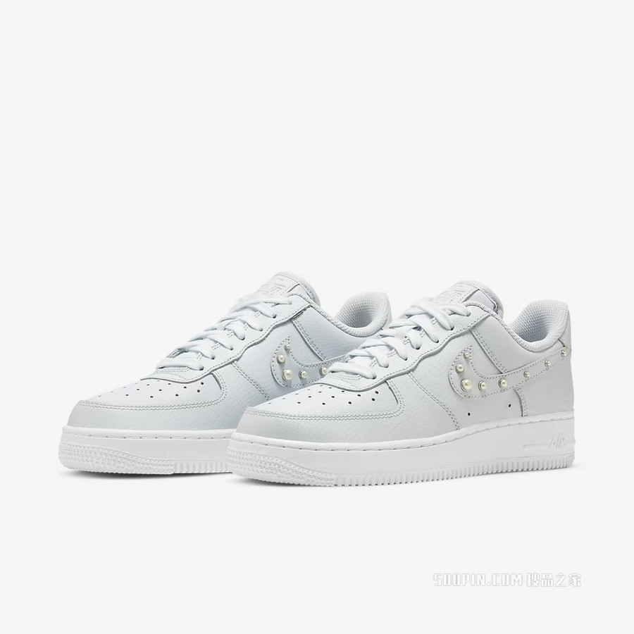 Nike Air Force 1 '07 SE TRND 女子运动鞋