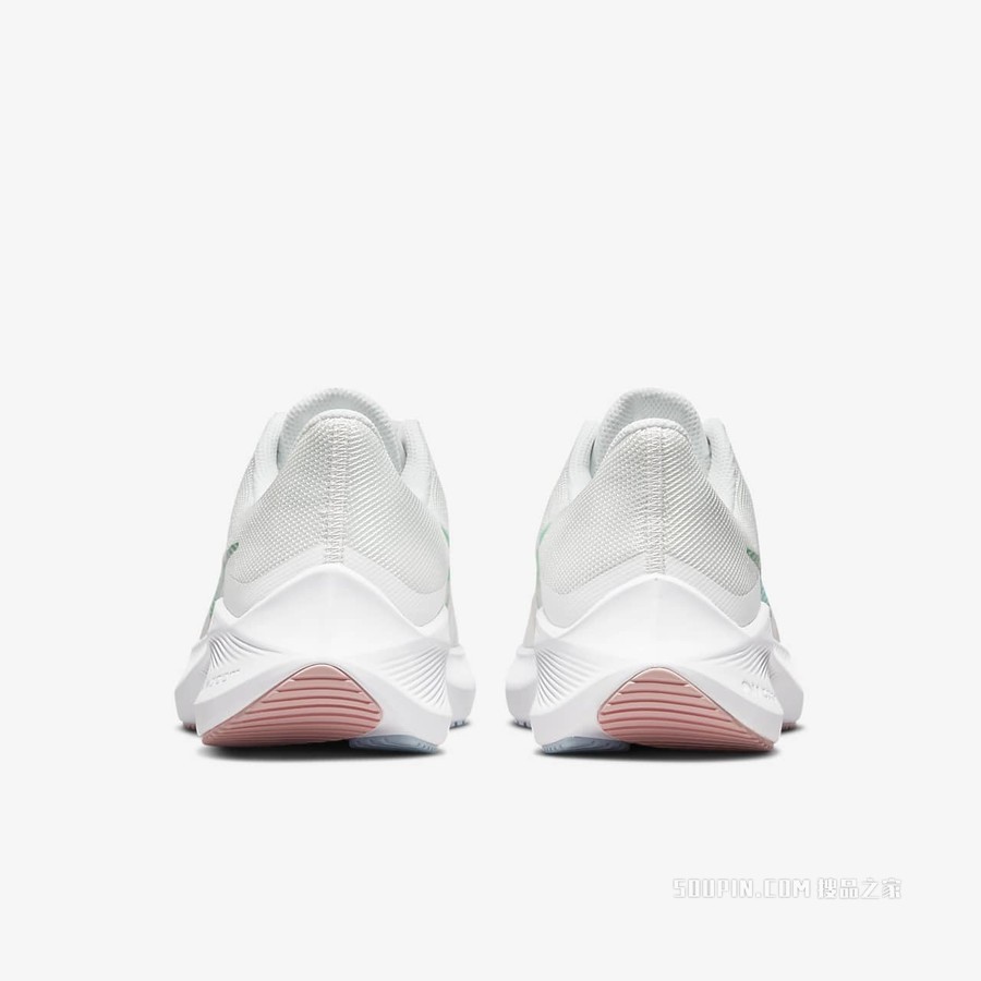 Nike Winflo 8 女子跑步鞋