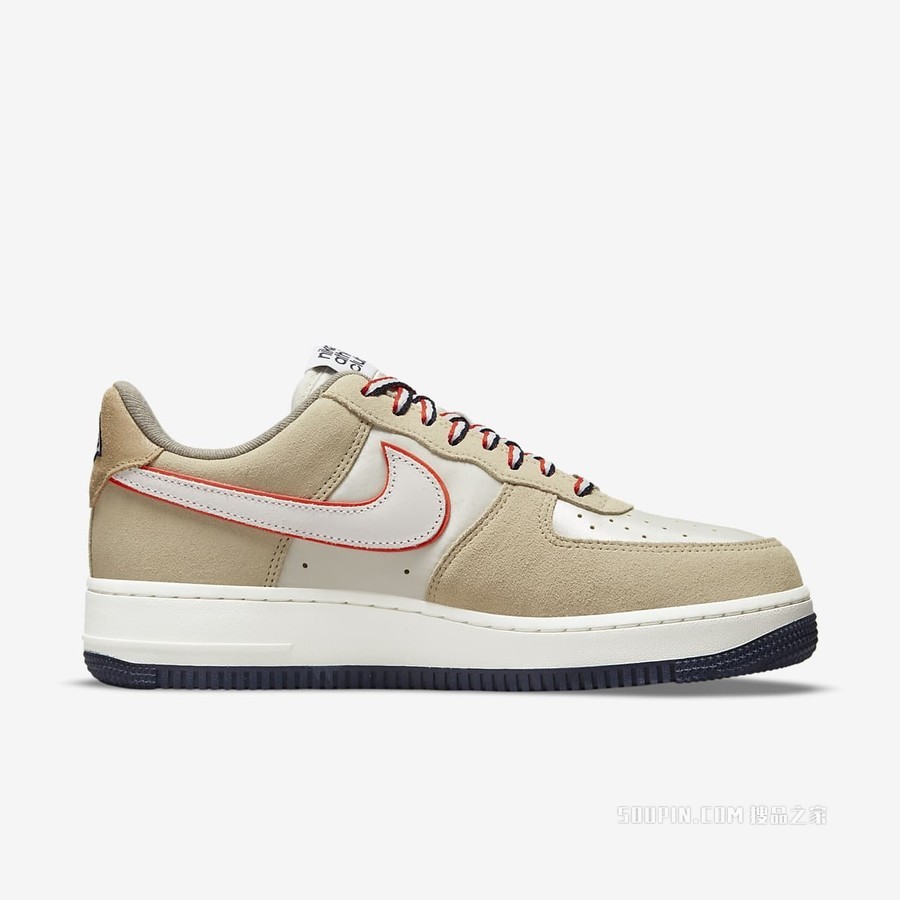 Nike Air Force 1 '07 LX 女子运动鞋