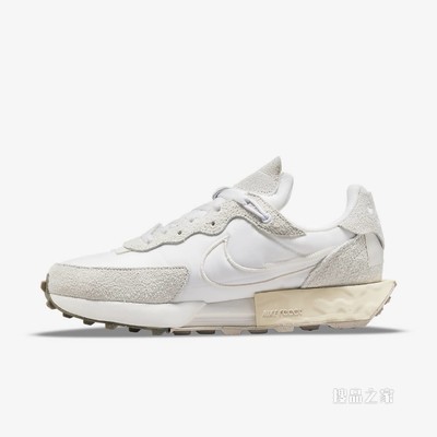 Nike Fontanka Waffle 女子运动鞋