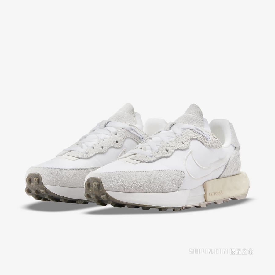 Nike Fontanka Waffle 女子运动鞋