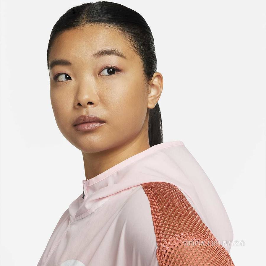 Nike Icon Clash 女子跑步夹克