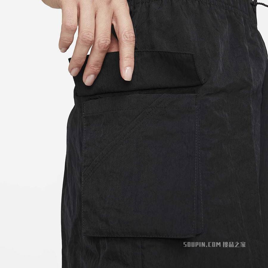 Nike Sportswear Essential 女子梭织高腰短裤