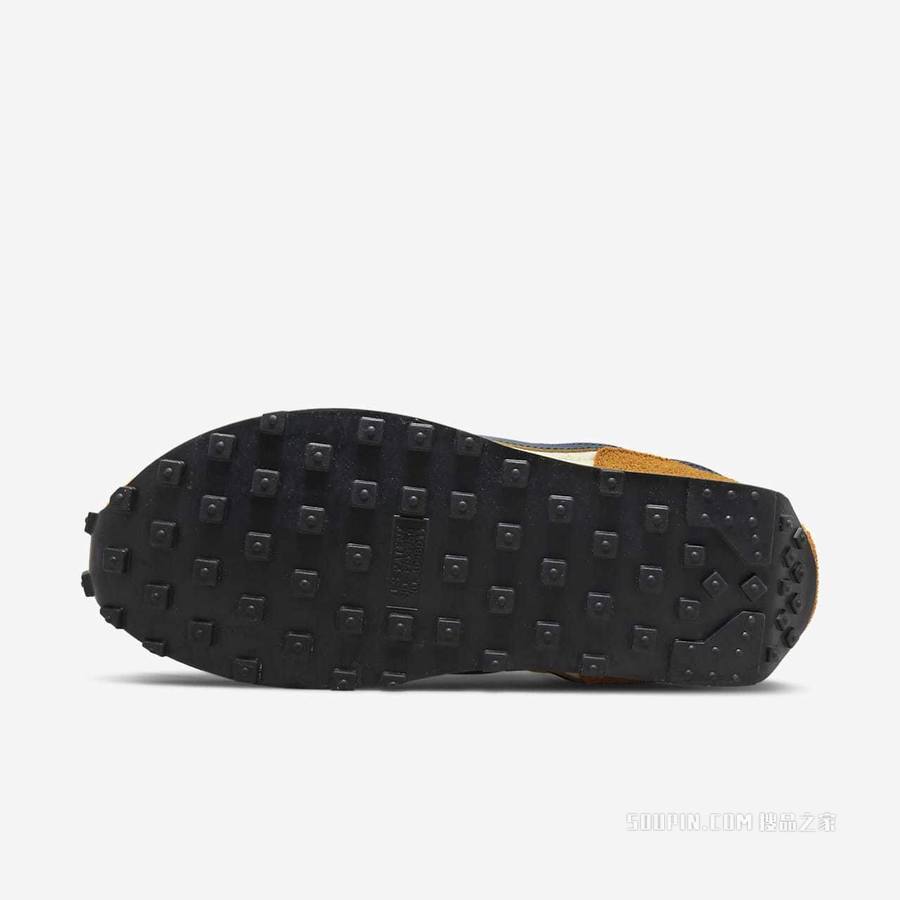 Nike DBreak SE 女子运动鞋