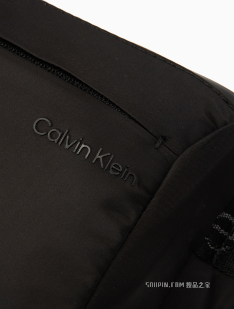 Calvin Klein 女士简约拉链立体LOGO可调节肩带腰包PH0510