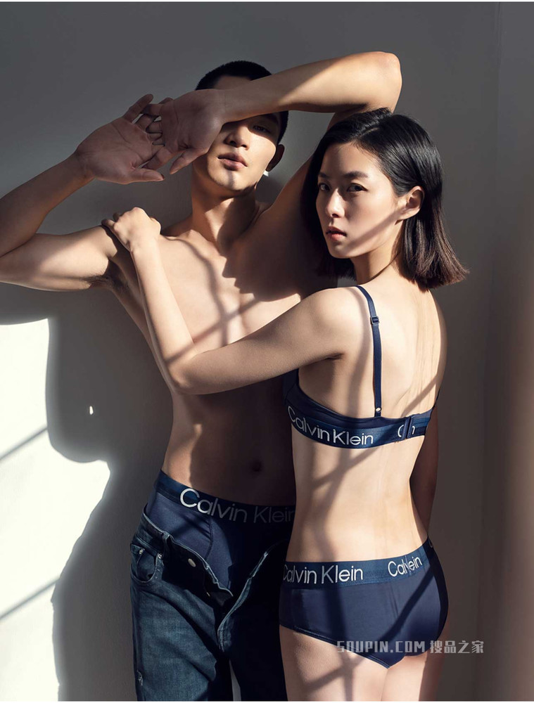 Calvin Klein 男士时尚醒目提花LOGO腰边舒适低腰贴身平角内裤NB2974