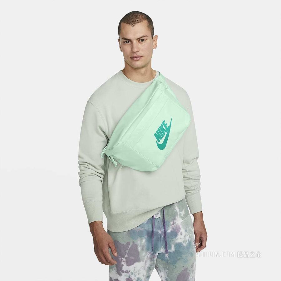 Nike Tech 腰包