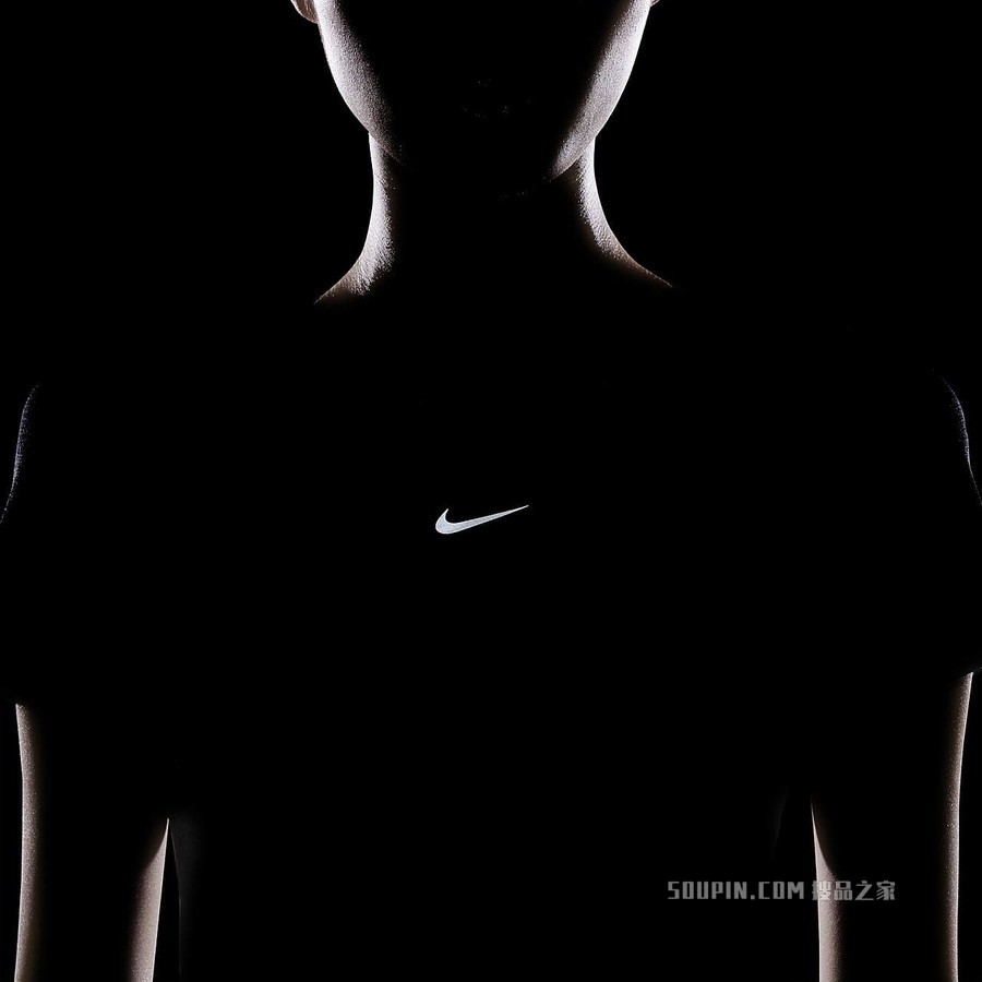 Nike Dri-FIT ADV Aura 女子短袖上衣