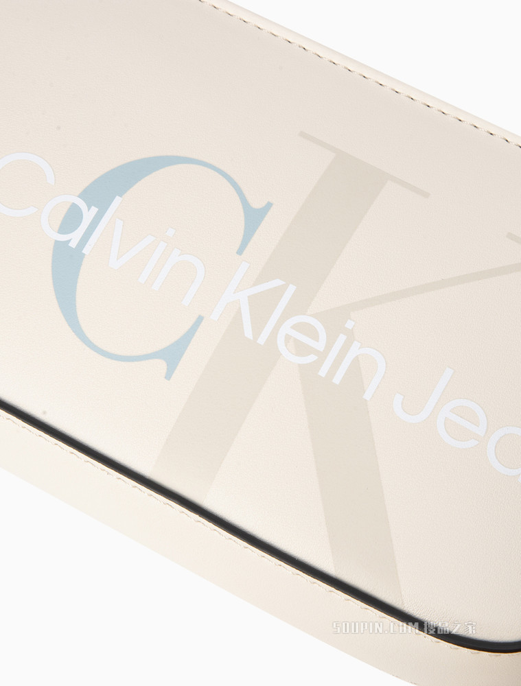 Calvin Klein 女包拉链手提交叠印花单肩腋下法棍包DH2919