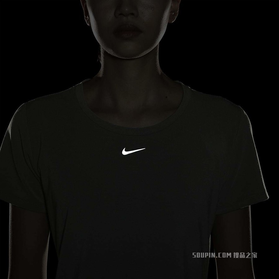 Nike Dri-FIT One Luxe 女子短袖上衣