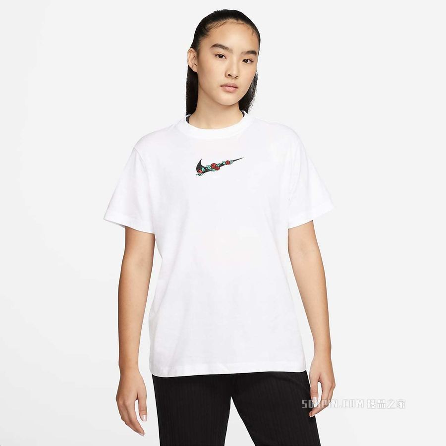 Nike Sportswear 女子T恤