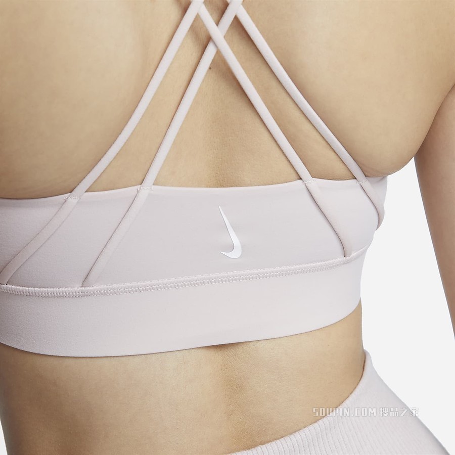 Nike Swoosh Luxe 女子中强度支撑衬垫运动内衣