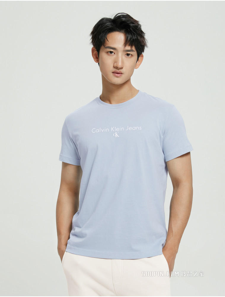 Calvin Klein 男装简约纯棉胶质LOGO印花圆领短袖T恤J318472
