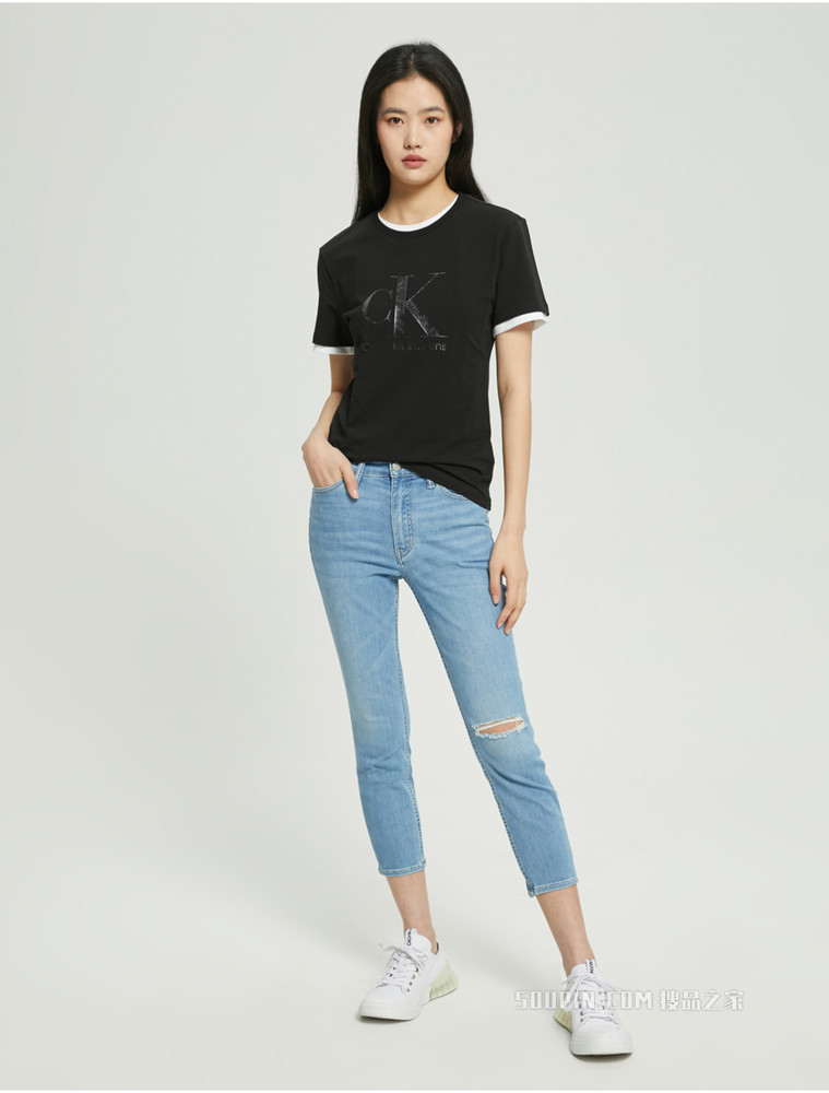 Calvin Klein 女士休闲圆领同大身色胶质LOGO短袖T恤J218907