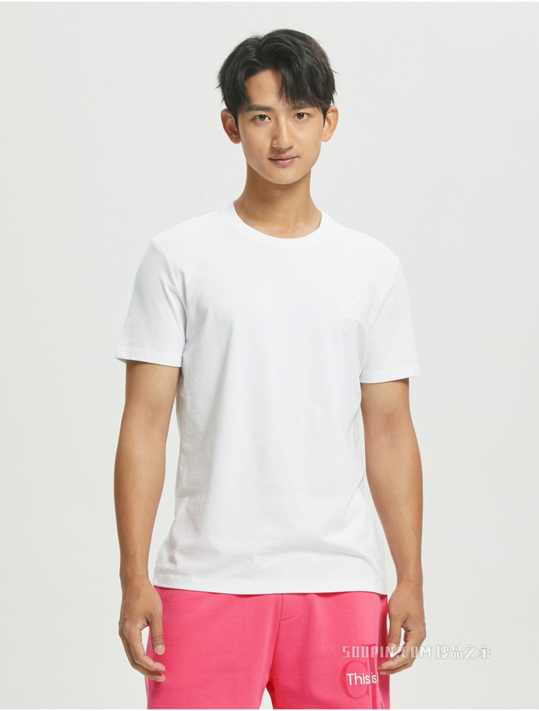 Calvin Klein 22春夏新品新款男士休闲圆领顺色浮雕感LOGO短袖T恤40HC209