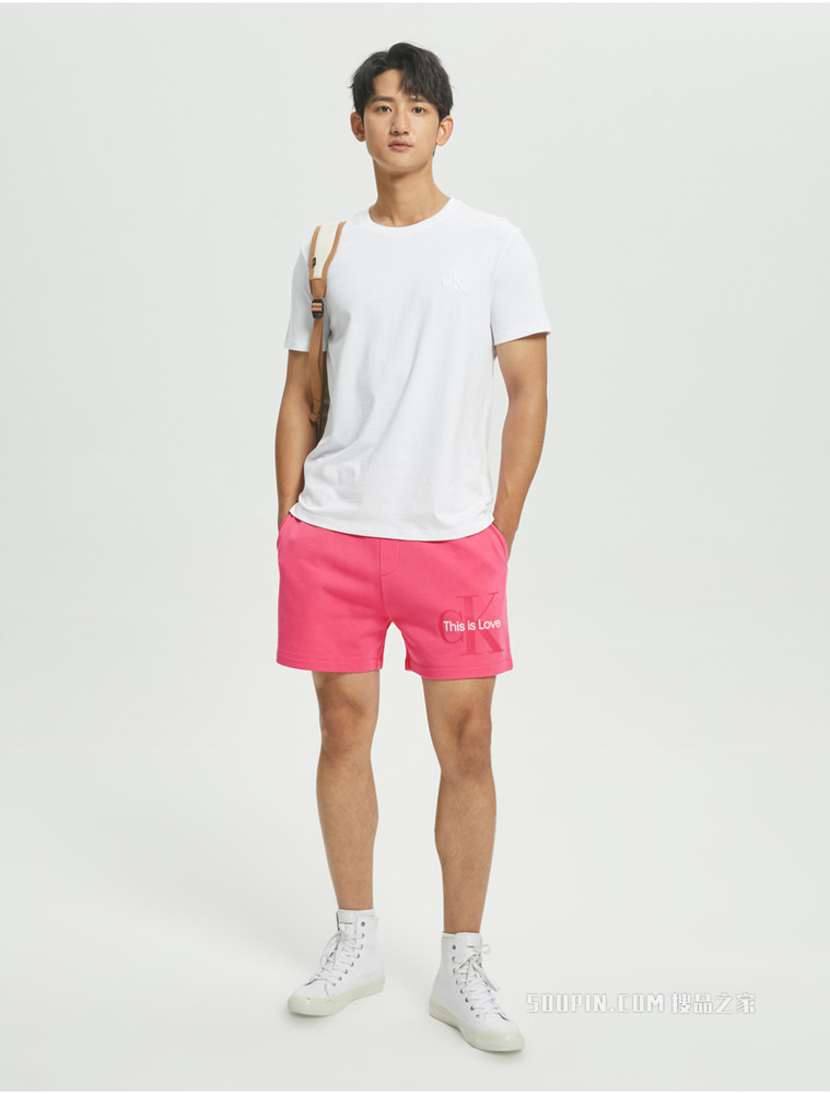 Calvin Klein 22春夏新品新款男士休闲圆领顺色浮雕感LOGO短袖T恤40HC209