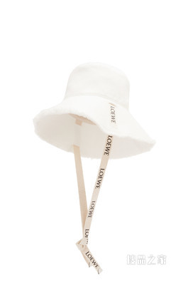 单宁布和牛皮革毛边渔夫帽