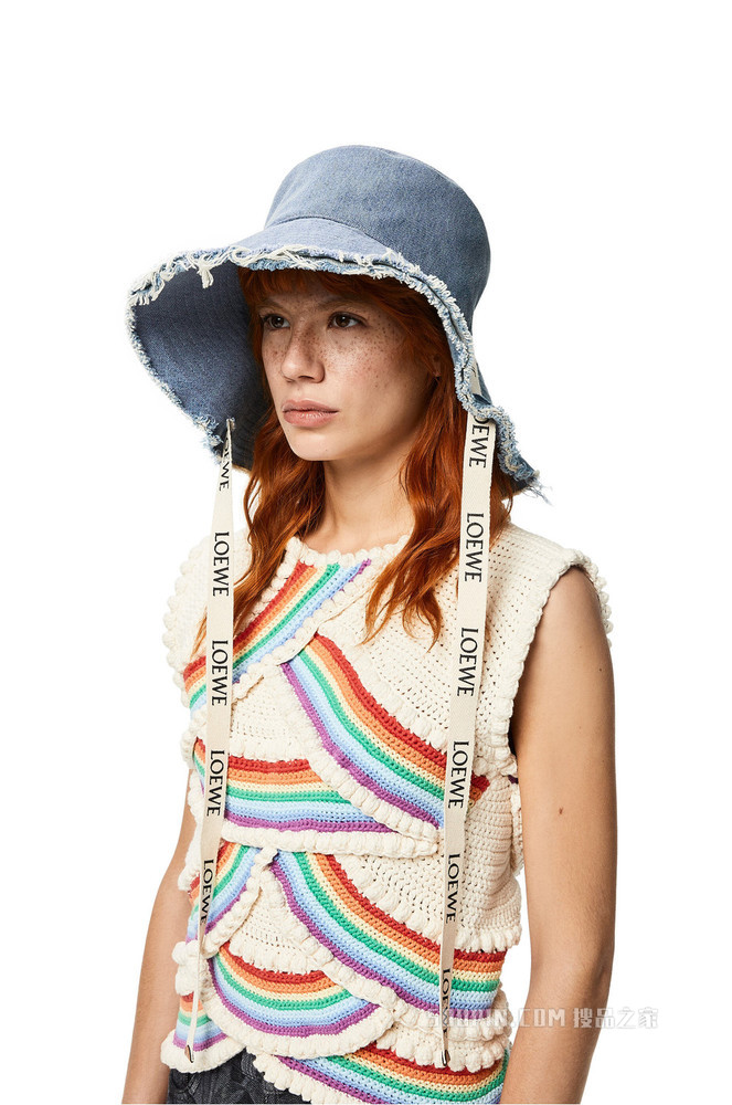 单宁布和牛皮革毛边渔夫帽