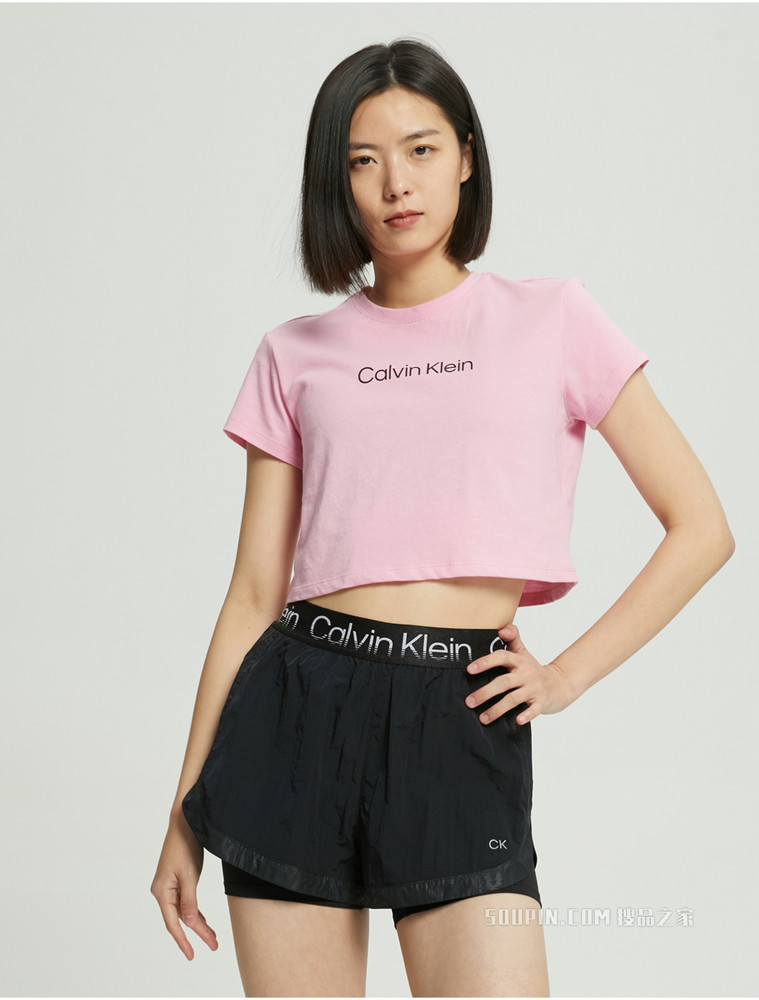 Calvin Klein 22春季新款女士短款纯棉LOGO胶印短款短袖T恤4WS2K164