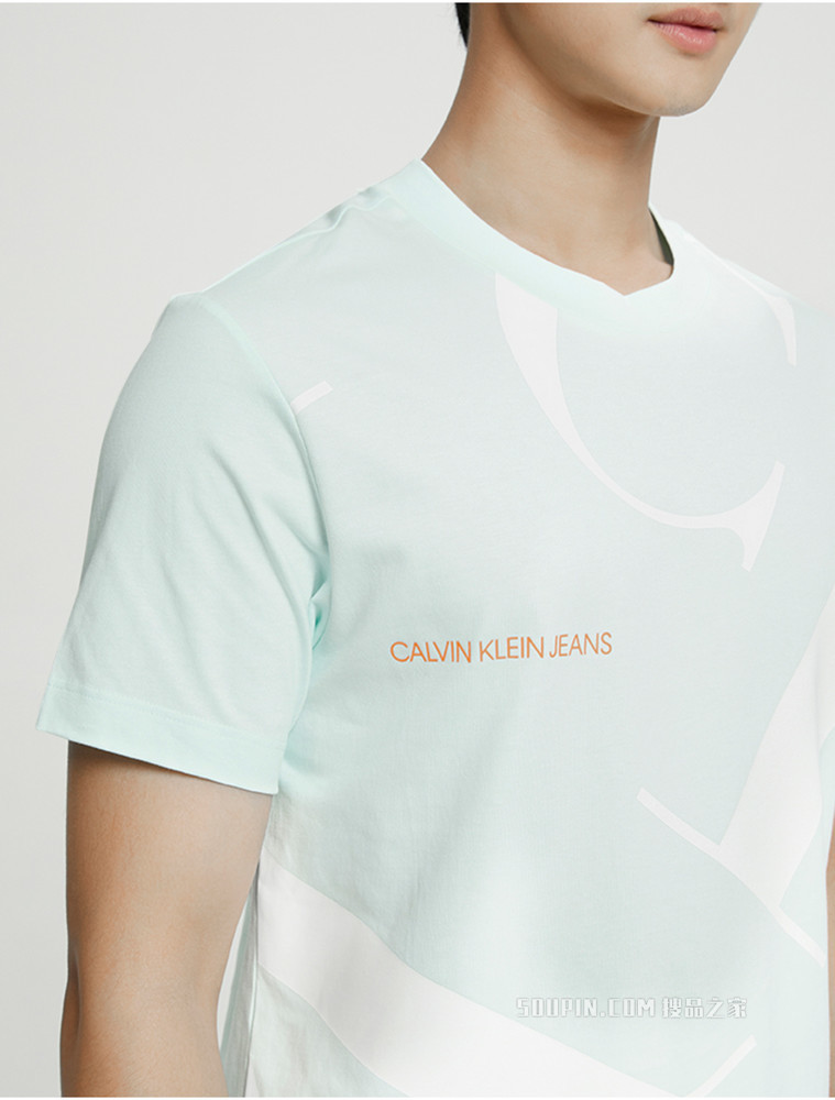 Calvin Klein 22春季新品男装时尚简约醒目LOGO印花纯棉圆领短袖T恤J317893
