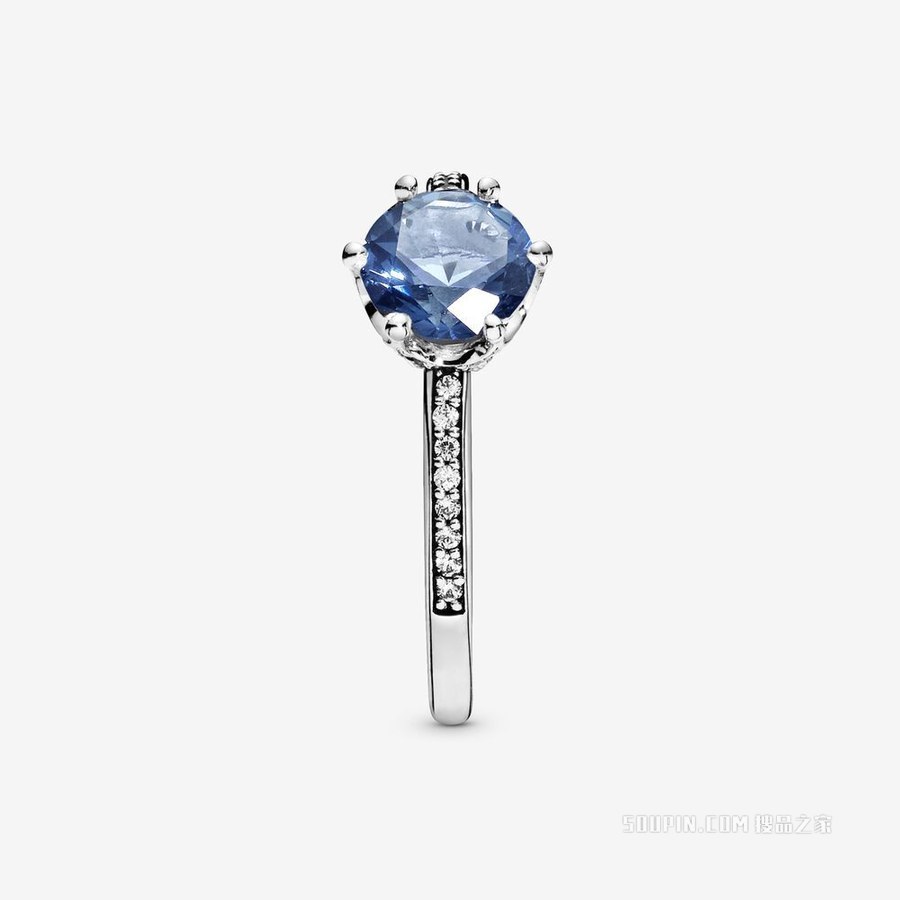 蓝色宝石闪耀皇冠戒指