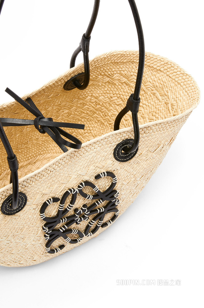 小号伊拉卡棕榈纤维和牛皮革 Anagram Basket 手袋