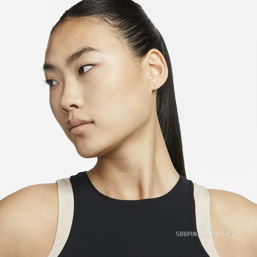 Nike Yoga Dri-FIT Luxe 女子短款背心
