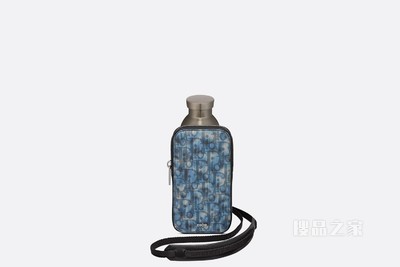 DIOR AND PARLEY Dior Aqua 水瓶和瓶托搭配肩带和手机套 黑色粒面牛皮革、不锈钢和 Parley Ocean Plastic 面料搭配肩带和手机套