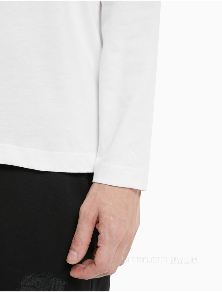 Calvin Klein 男装时尚纯棉立体植绒LOGO圆领透气打底长袖T恤J319613