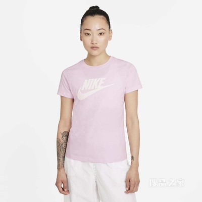 Nike Sportswear Essential 女子T恤