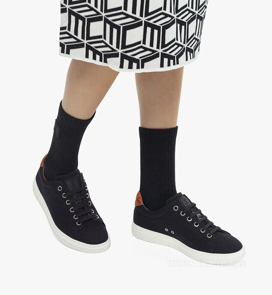 女士MCM Essentials Terrain帆布低帮运动鞋