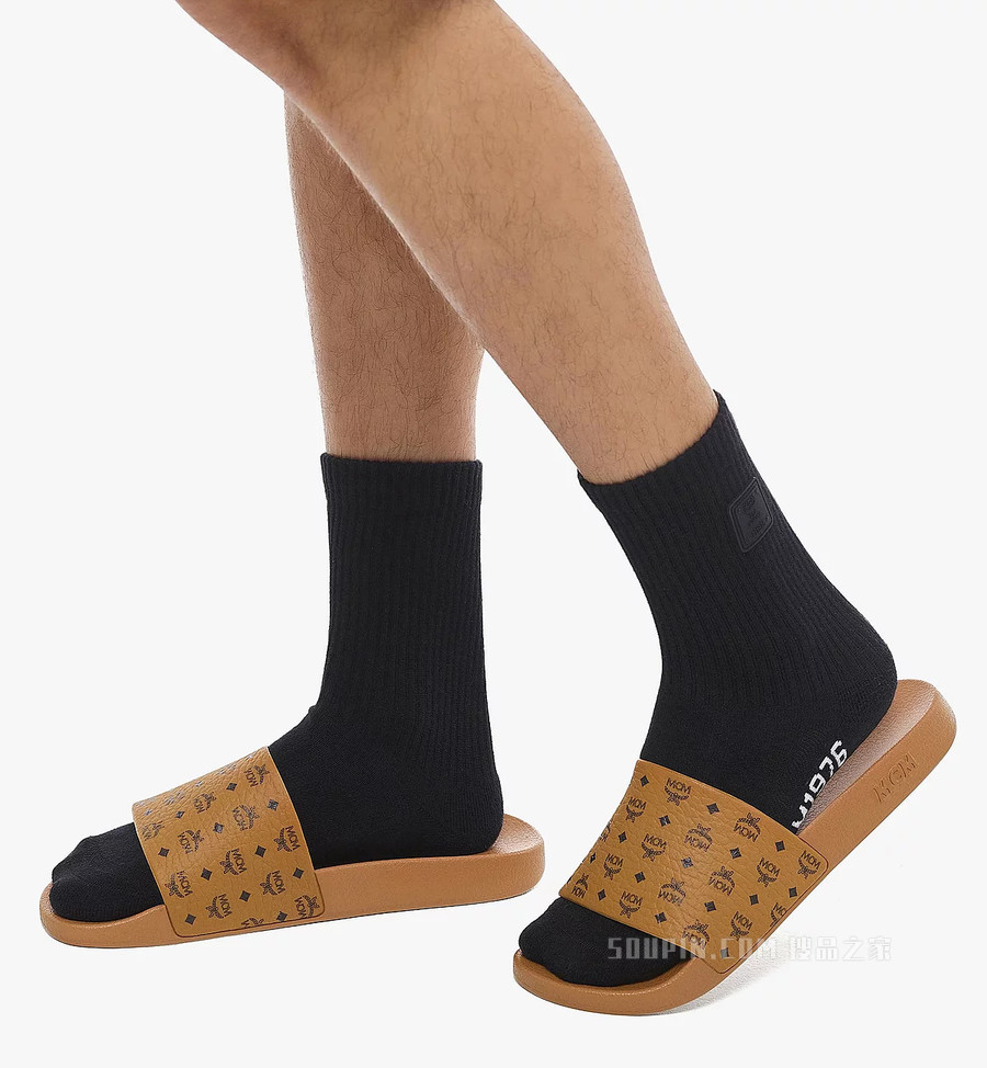 41 IT Men’s Monogram Print Rubber Slides