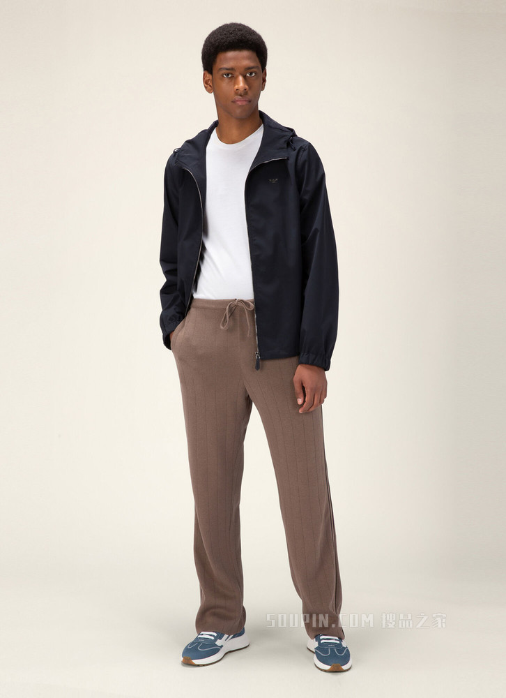 连帽短外套 黑色涤纶外套