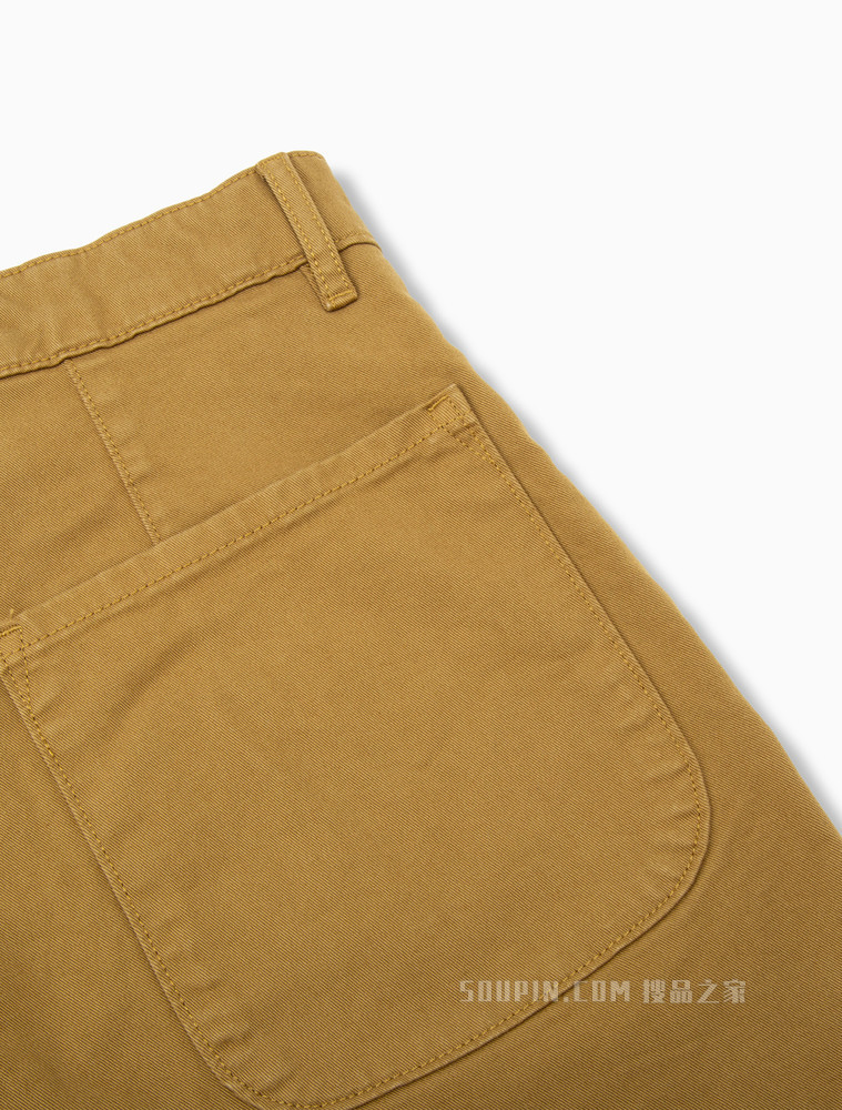 【简约系列】Calvin Klein 22春夏新品男女同款铆钉扣直筒休闲短裤40666ST