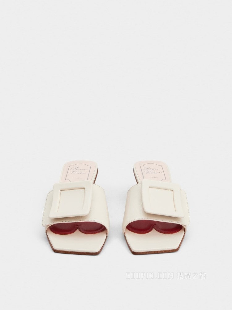 Covered Buckle Mules in Patent Leather 奶油色