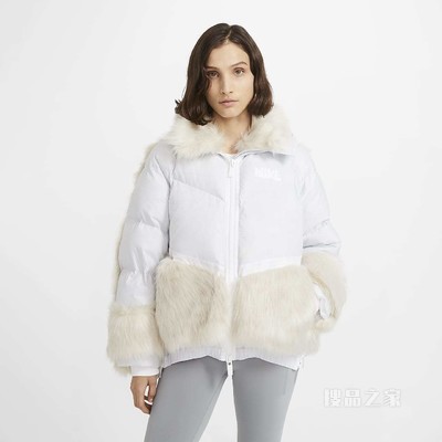 Nike x sacai 女子外套