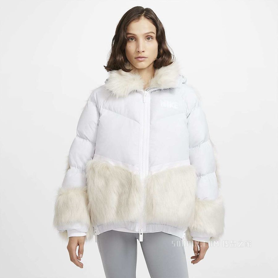 Nike x sacai 女子外套