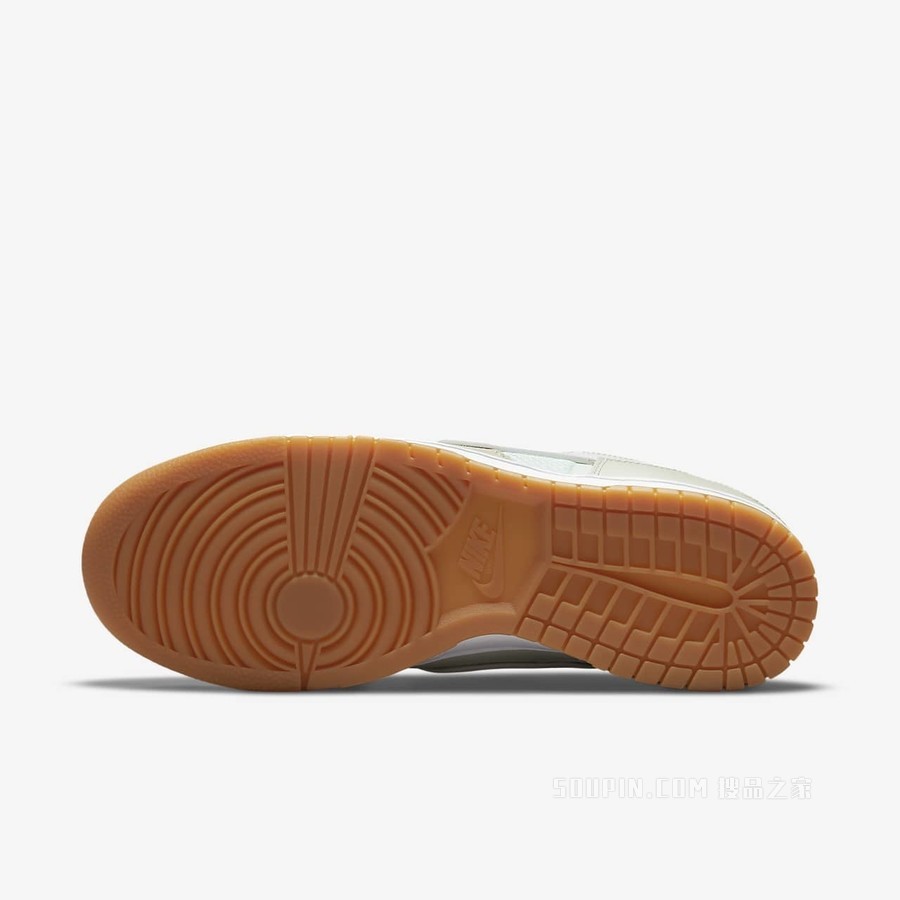 Nike Dunk Scrap 男子运动鞋