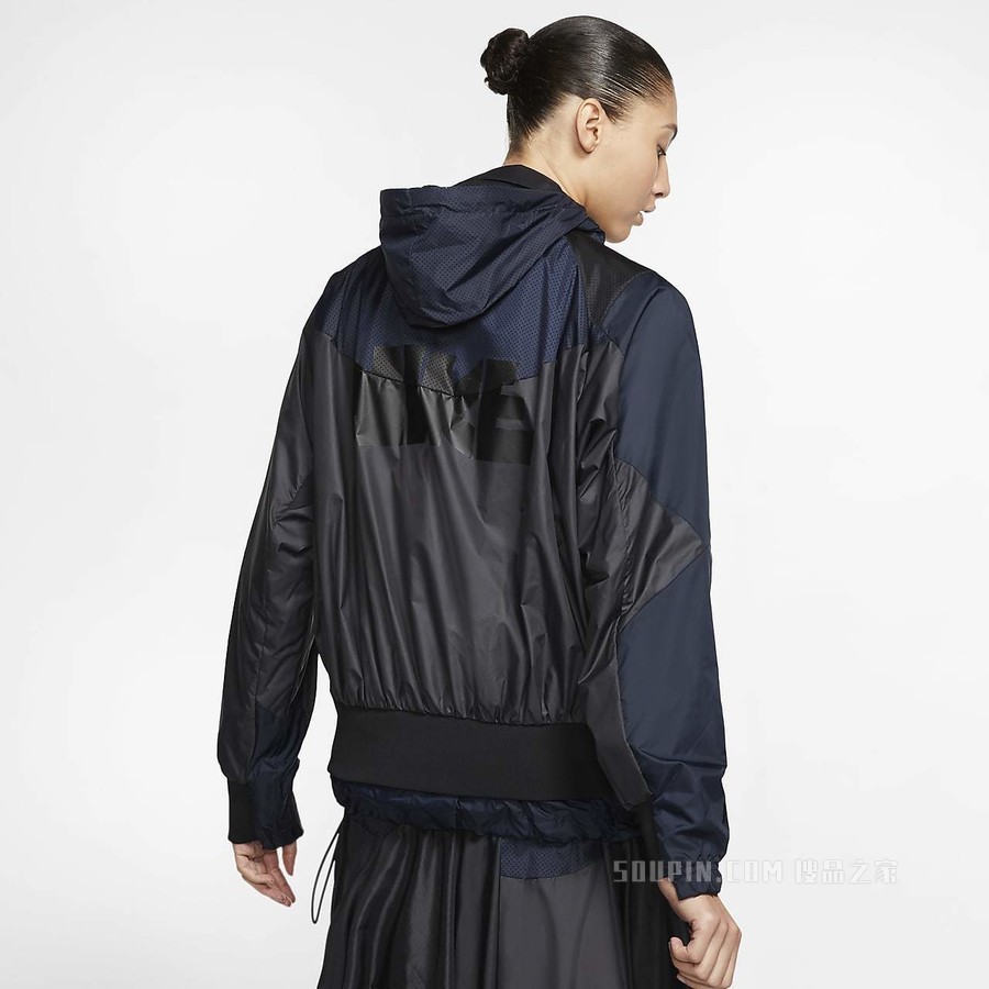 Nike x Sacai 女子连帽夹克