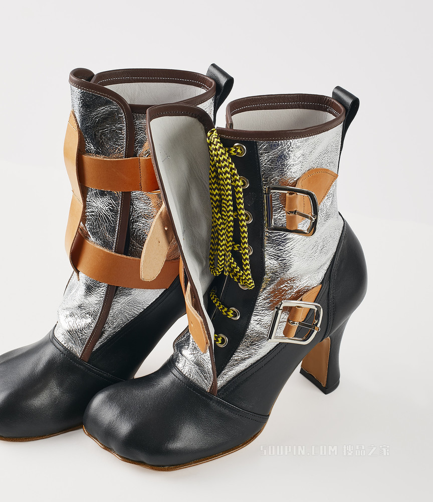 Bondage Boot