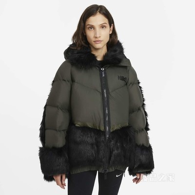 Nike x sacai 女子外套