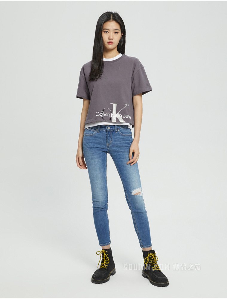 【预估到手价442】Calvin Klein 女士舒适纯棉交叠LOGO短款宽松短袖T恤J217955