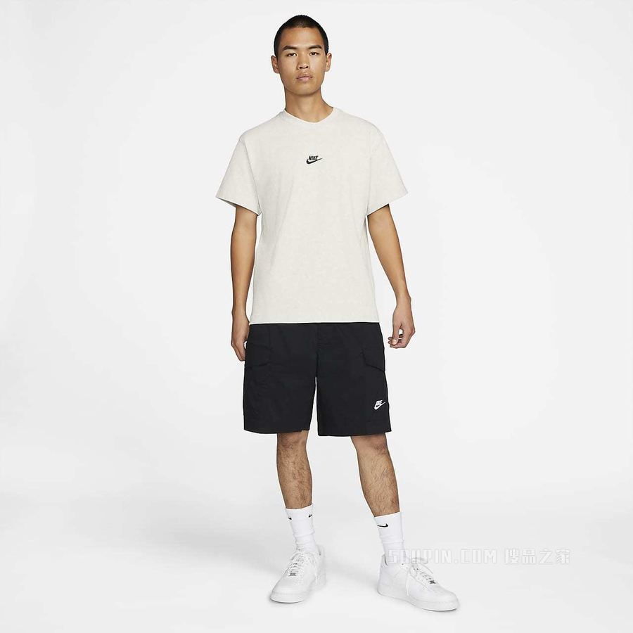 Nike Sportswear Premium Essentials 男子T恤