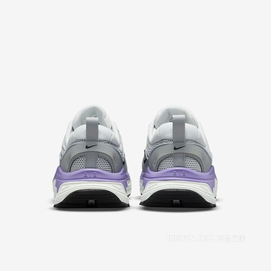 Nike Air Max Bliss 女子运动鞋